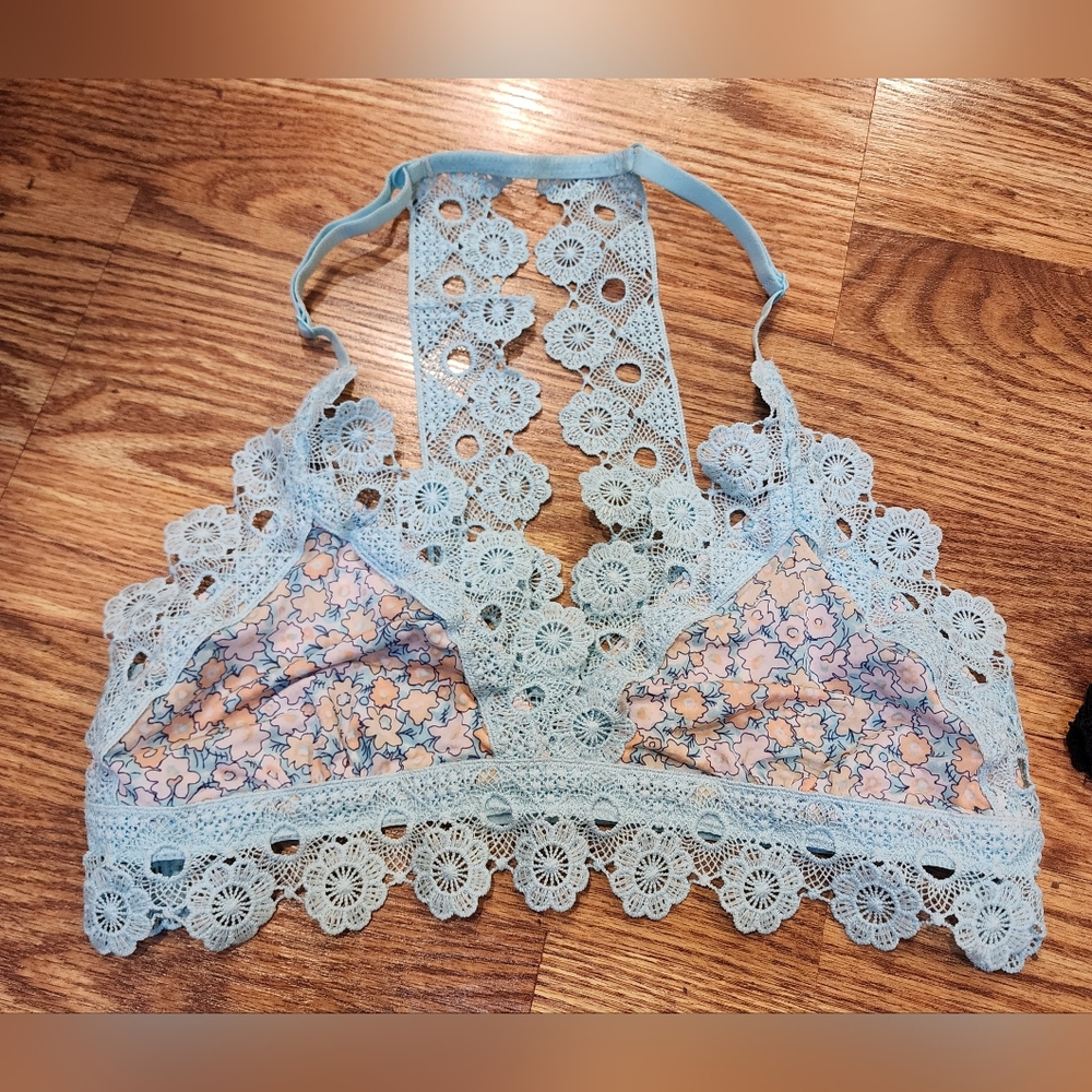 Sexy Lacy Blue Floral Bralette Size M Wire free